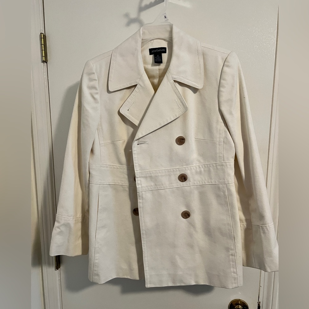 ❤️❤️3/$30❤️❤️ Ann Taylor Classic Peacoat